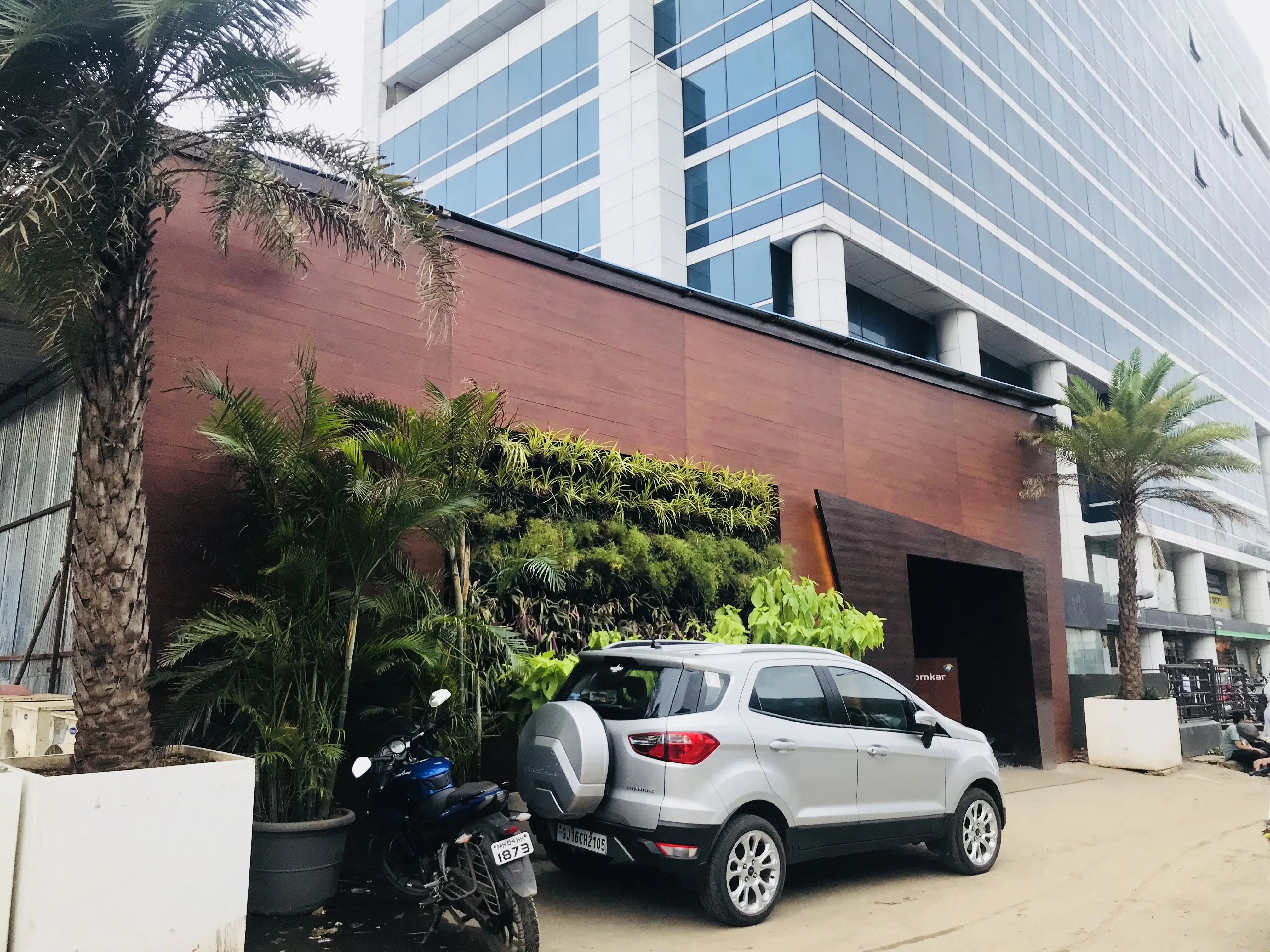 Omkar Sales Lounge — Majaswadi — view 7